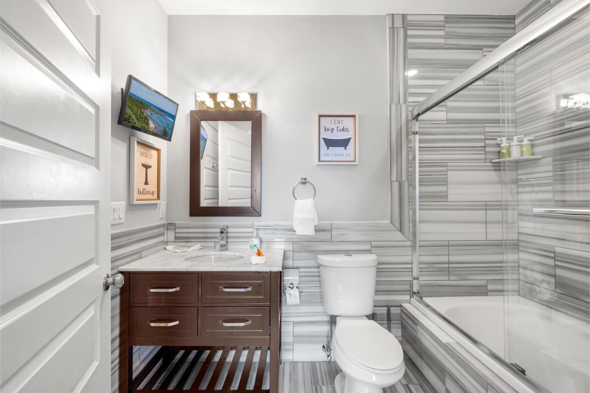 Magnificent 1br W Pool & Gym Apartment