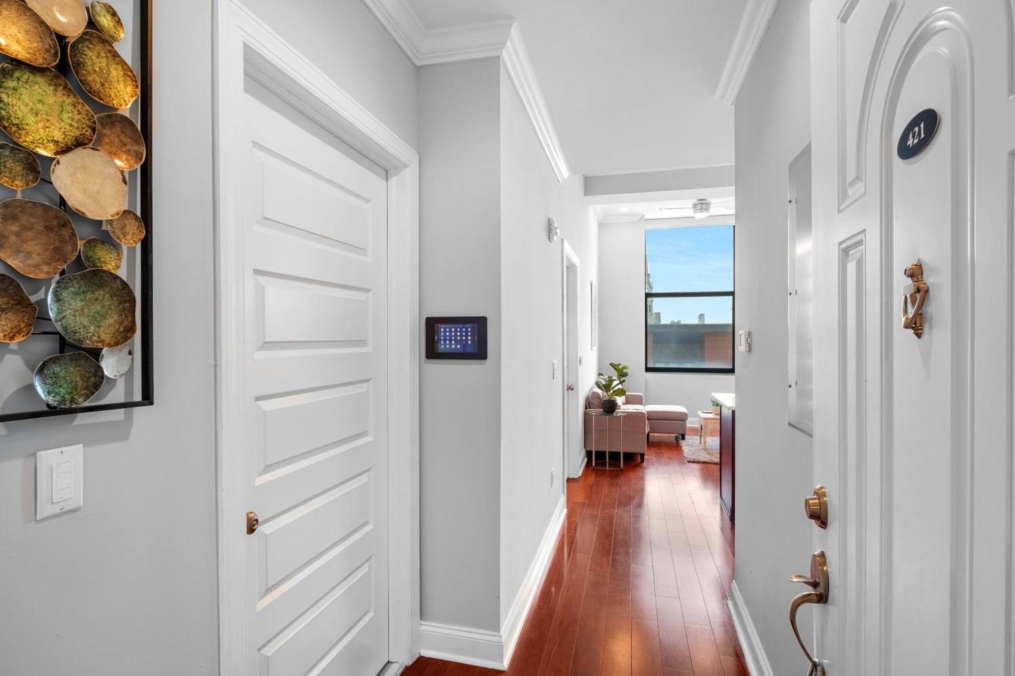 Magnificent 1br W Pool & Gym