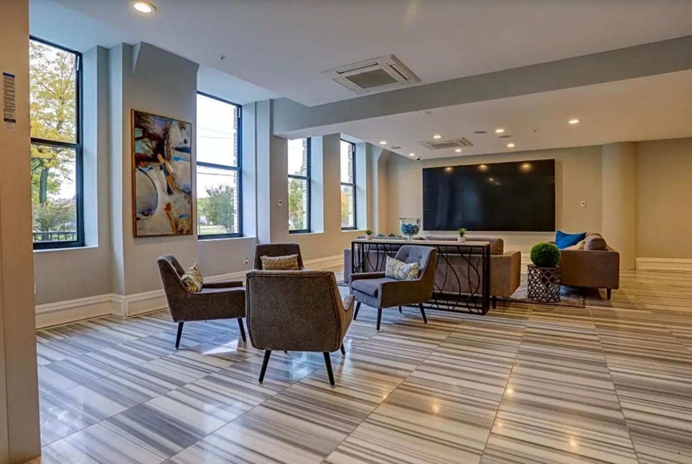 Magnificent 1br W Pool & Gym *