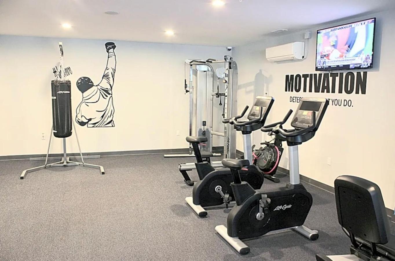 Magnificent 1br W Pool & Gym Apartment Philadelphia
