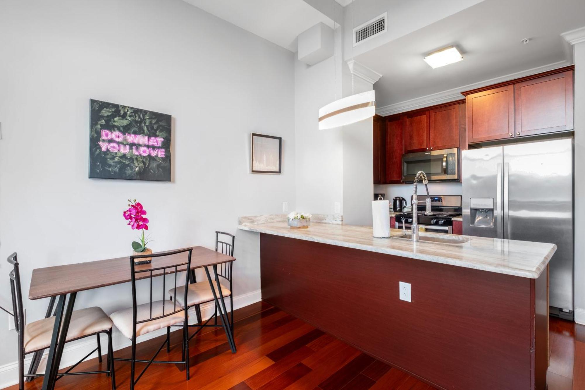 Apartment Magnificent 1br W Pool & Gym Philadelphia